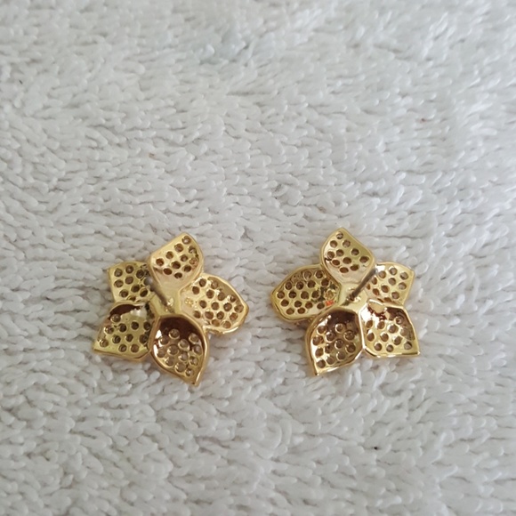 New kate spade Blooming Pave Flower Stud Earrings - Picture 3 of 4